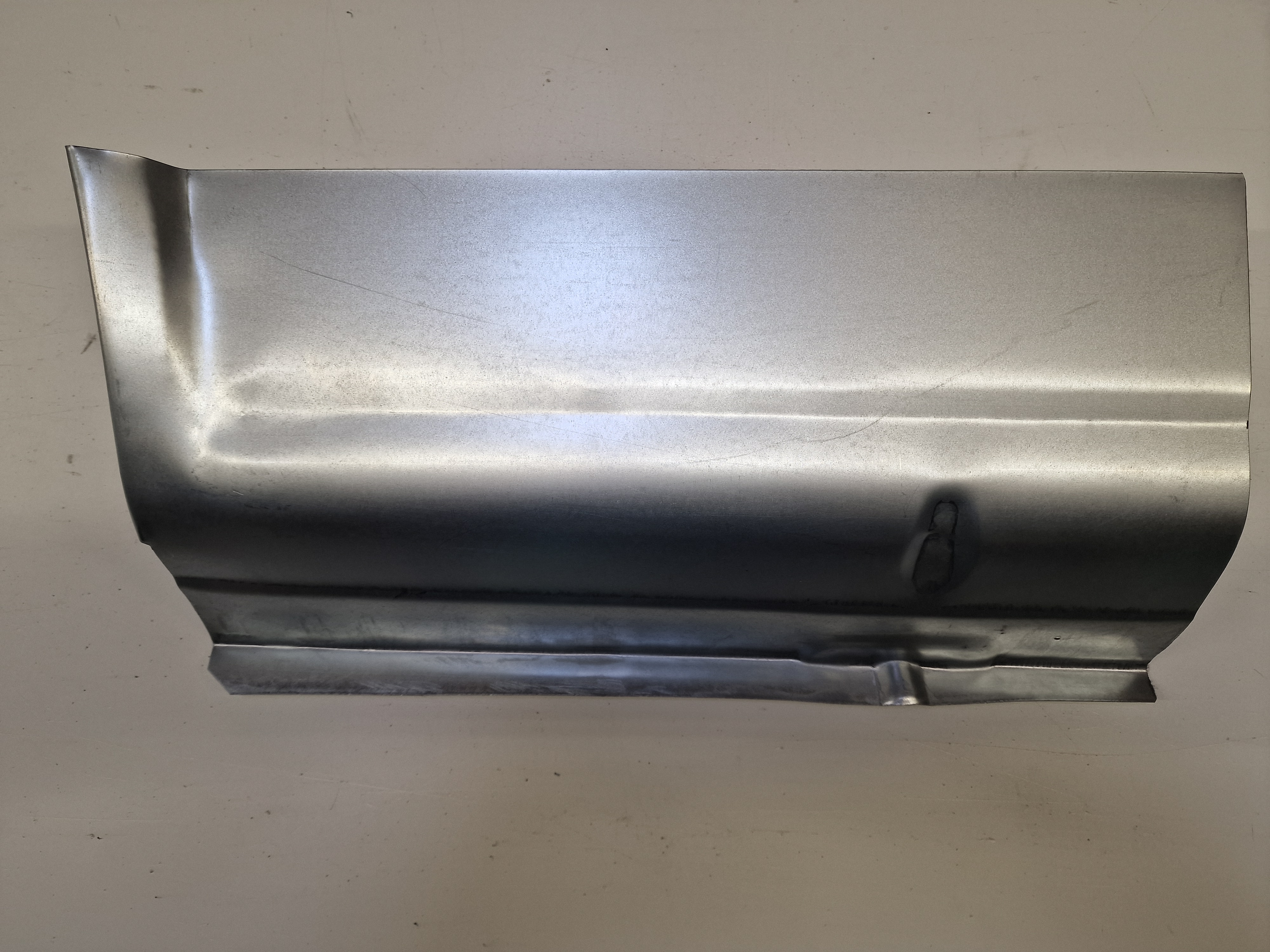 Anschlussblech vor dem Radlauf hinten rechts passend für VW Caddy I Typ 14d Bj. 79-92