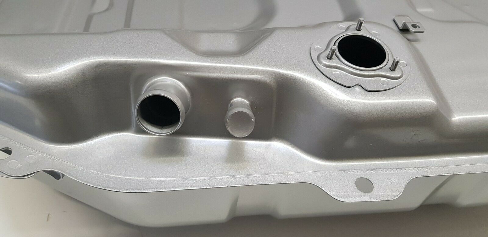 Tank Benzintank Kraftstofftank passend für Mitsubishi Lancer CS Bj. 03