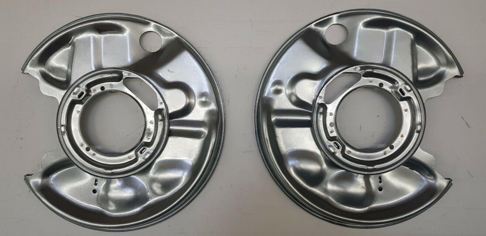 Ankerblech Spritzblech Hitzeschutzblech Satz hinten passend für Mercedes SLK R170 Bj. 96-04