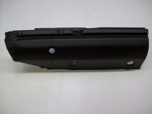 Schweller Schwellerspitze vorne links passend für Mercedes W126 Limousine 