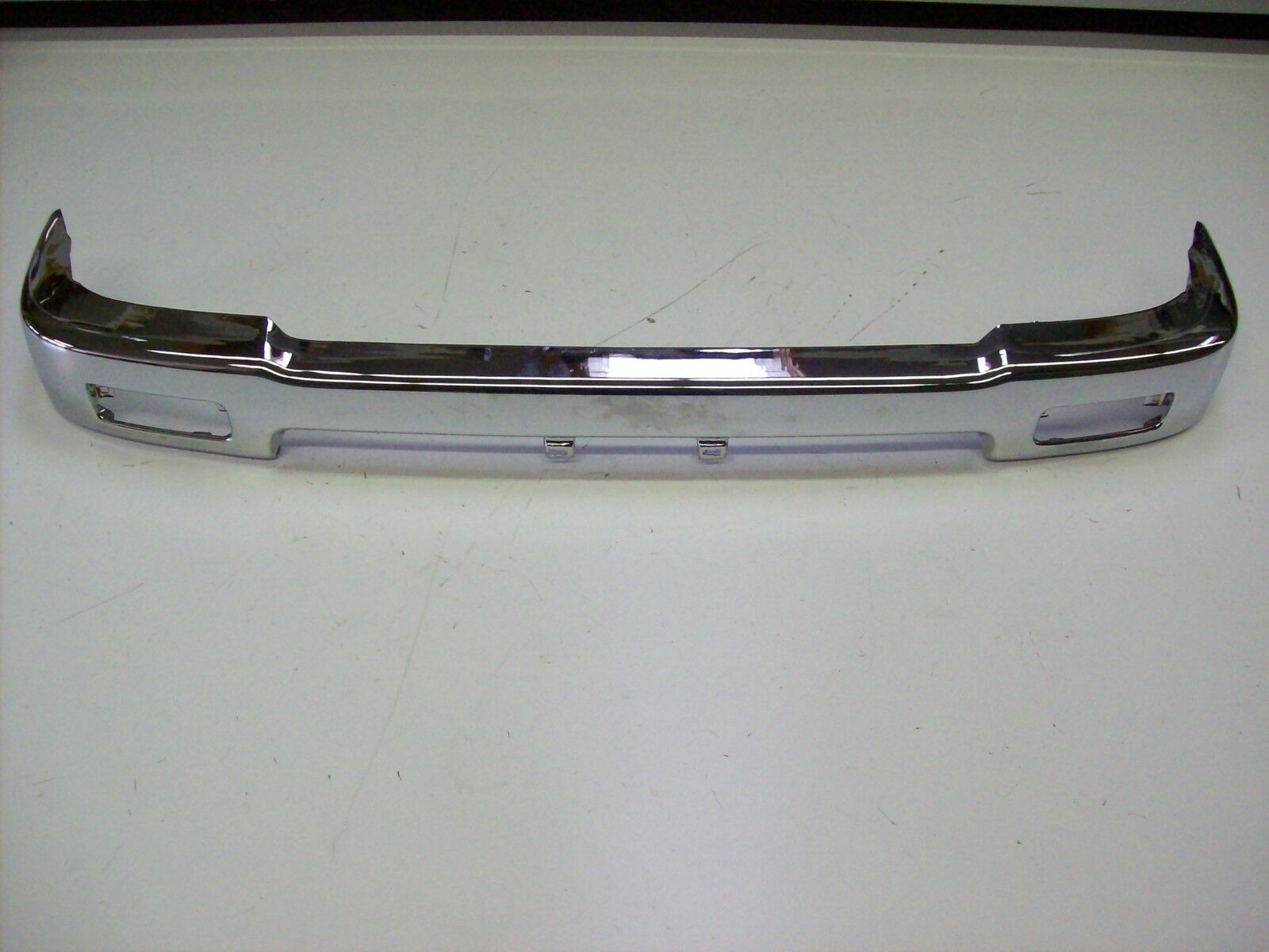 Stoßstange Stoßfänger Chrom vorne passend für Toyota Hi-Lux VW Taro Bj. 91-96