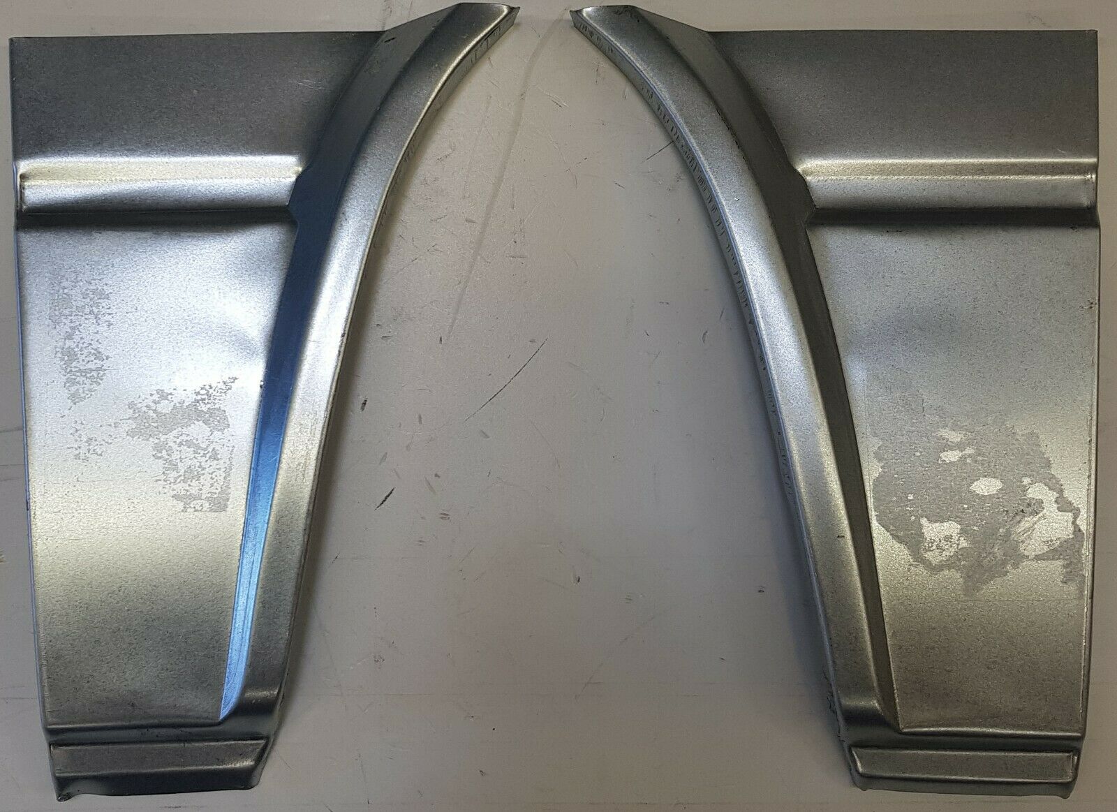 Radlaufecke Radlauf Kotflügel Set hinten vor dem Hinterrad passend für VW Bus T3 Bj.79-92 