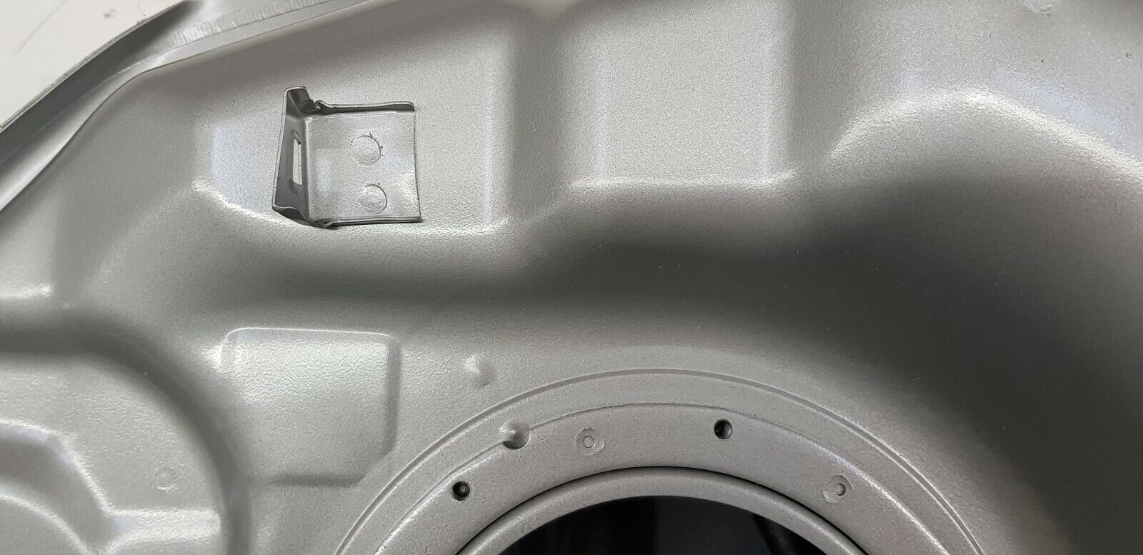 Tank Dieseltank Kraftstofftank *Neuware* passend für Toyota RAV4 III Bj. 05-