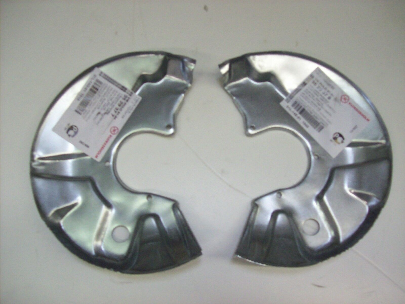 Ankerblech Spritzblech Hitzeschutzblech Satz vorne passend für VW Polo I Bj. 74-81