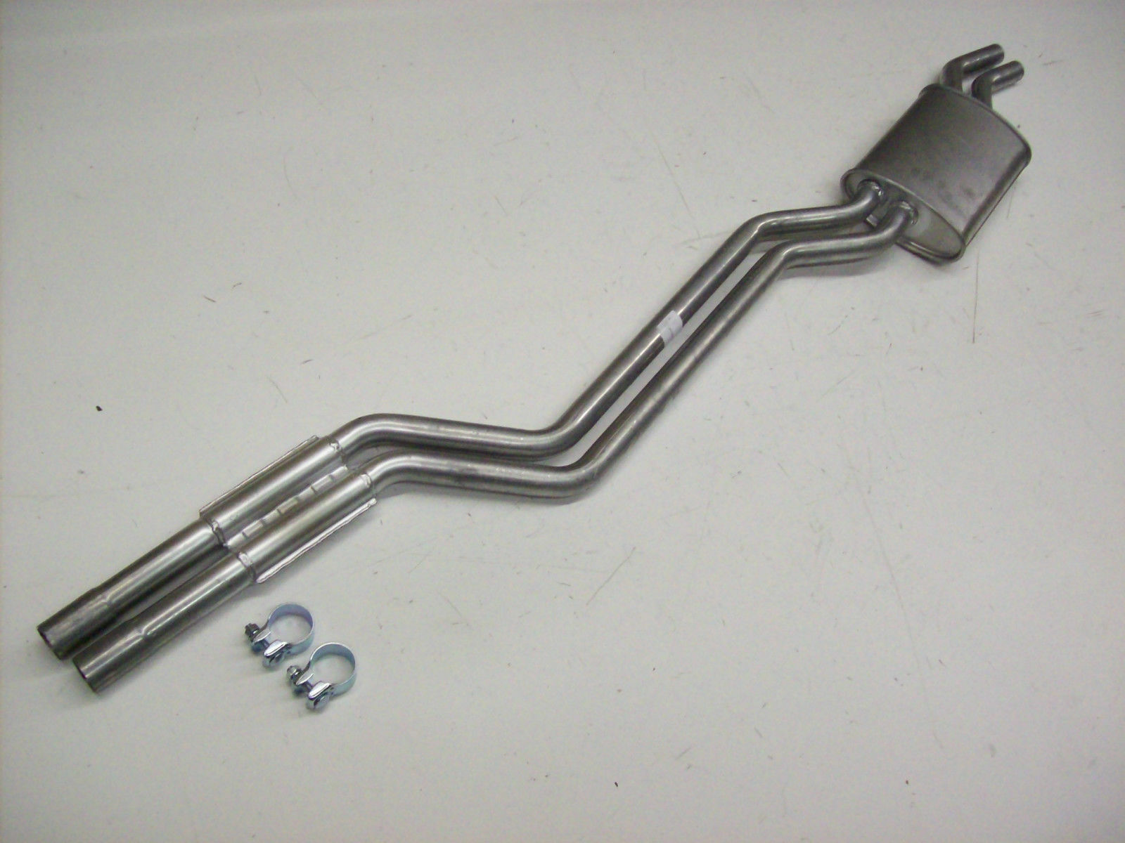 Auspuff Mittelschalldämpfer Vorschalldämpfer passend für Mercedes W123 280 Bj. 76-78