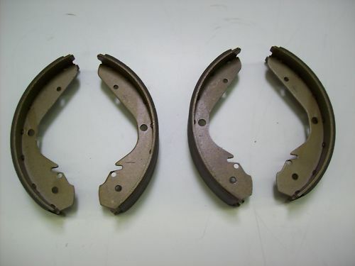 Bremsbacken hinten brakeshoes passend für VW 1500 1600 Typ 3 Karmann-Ghia Typ 34 