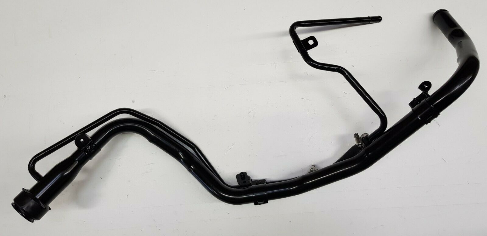 Tankstutzen Tankrohr Einfüllstutzen Einfüllrohr Benzin passend für Toyota Avensis T25 03-08
