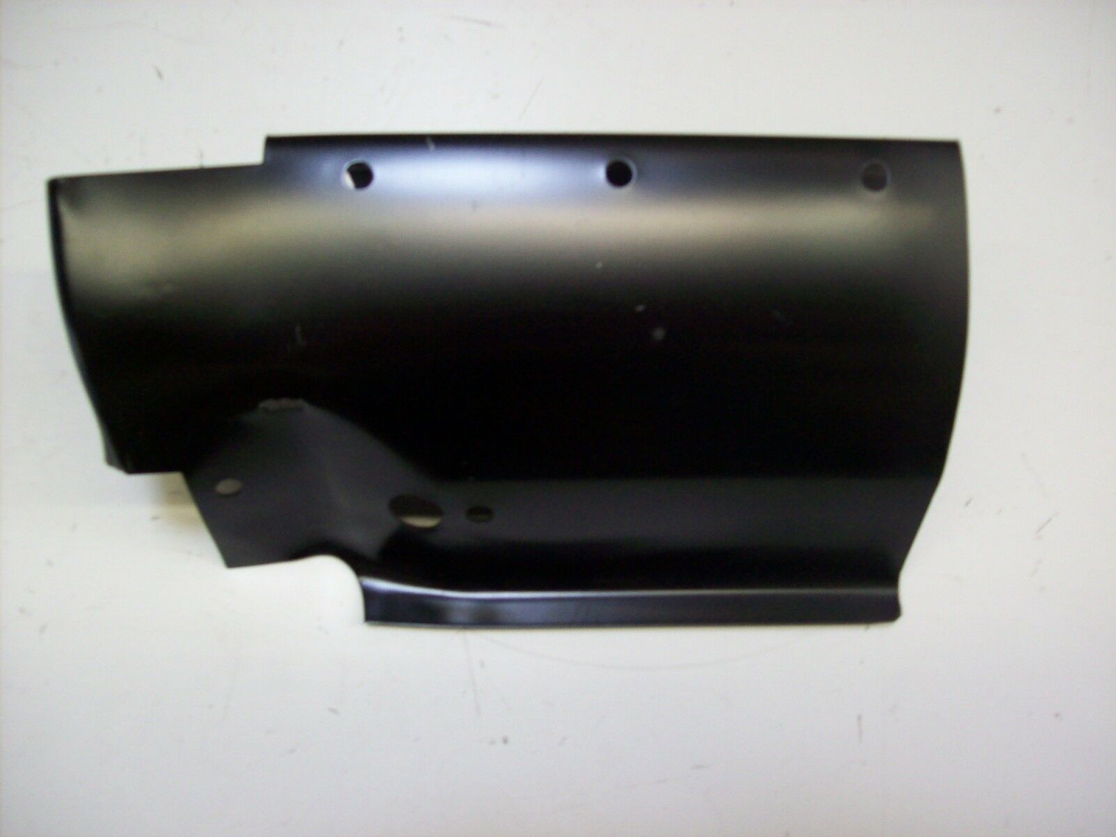 Schweller Schwellerspitze hinten rechts passend für Mercedes W114 W115 /8 Limousine Bj.68-77